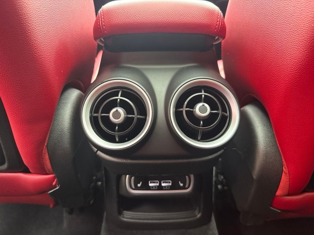 2023 Alfa Romeo Stelvio Veloce
