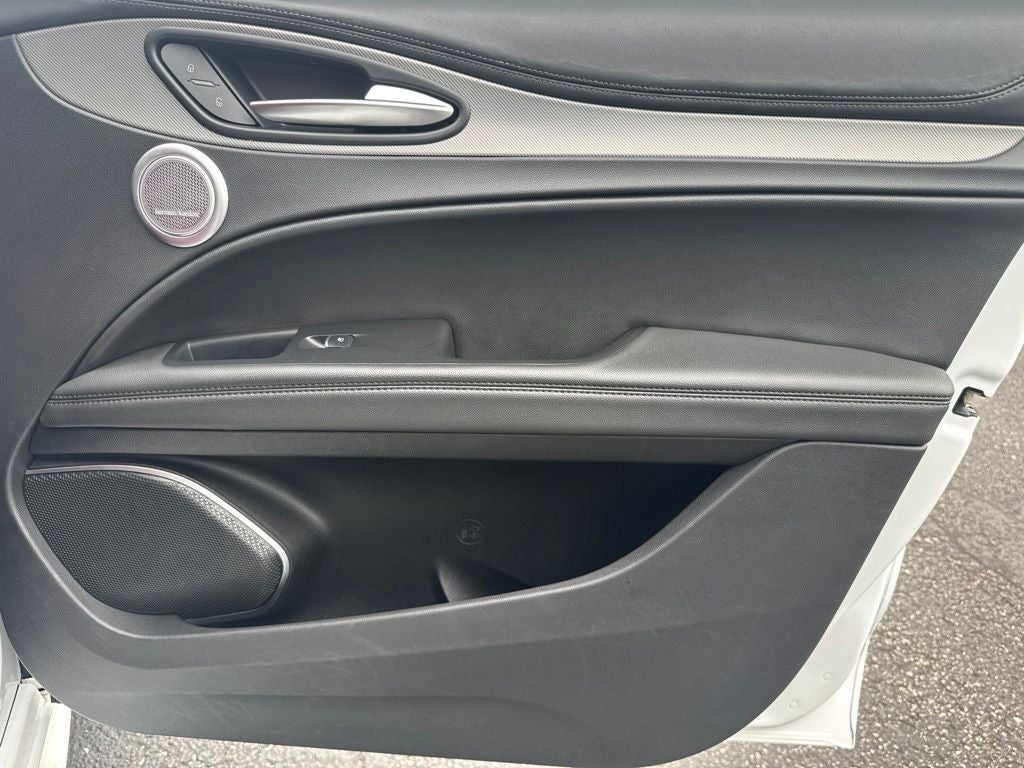 2023 Alfa Romeo Stelvio Veloce