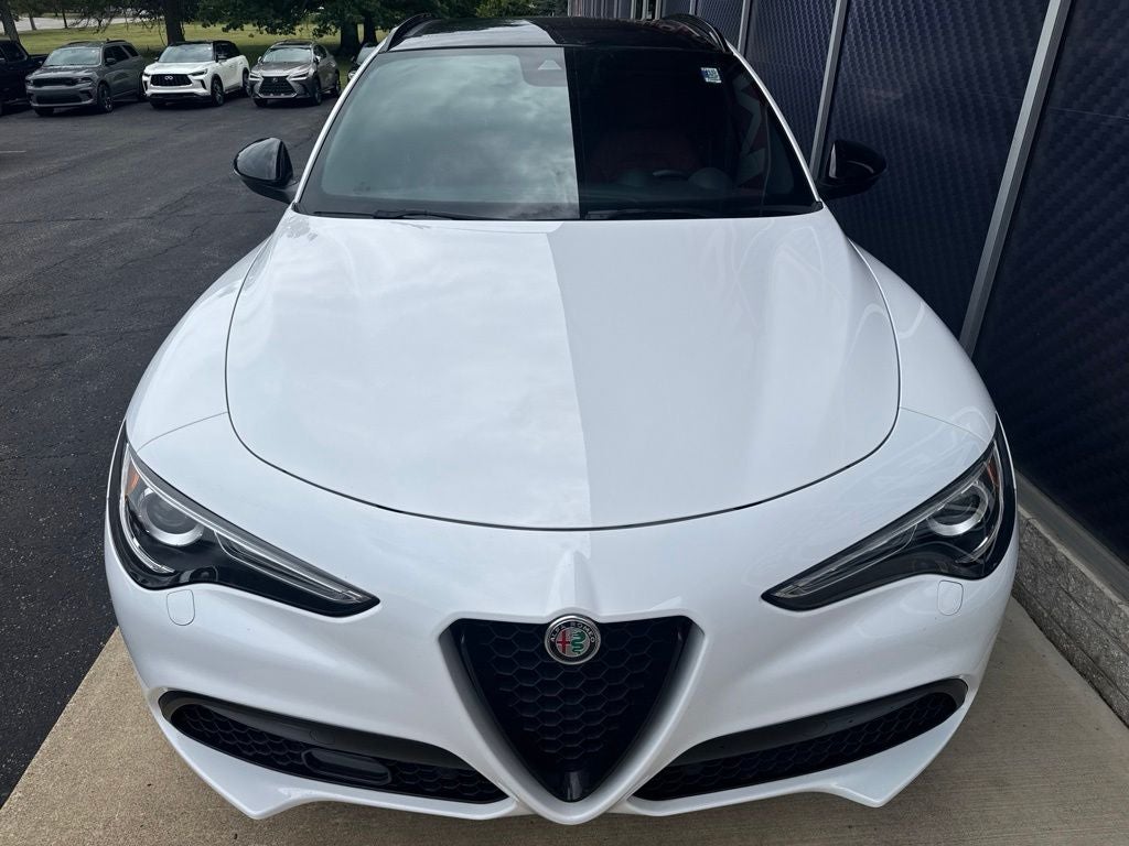 2023 Alfa Romeo Stelvio Veloce