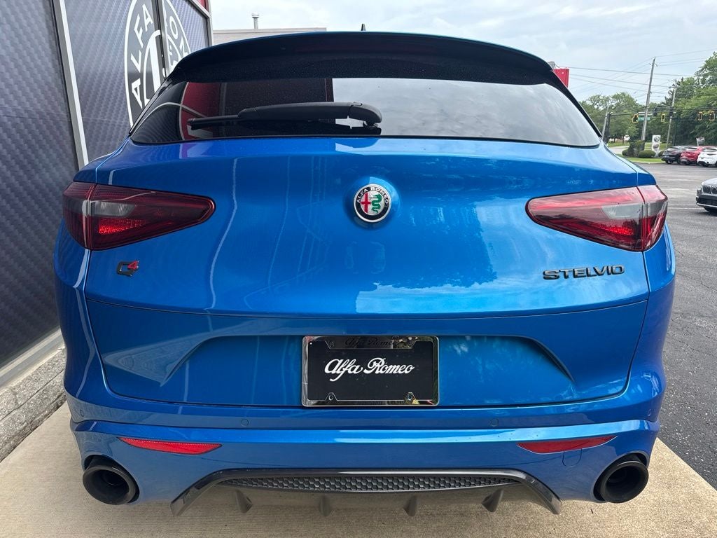 2023 Alfa Romeo Stelvio Estrema