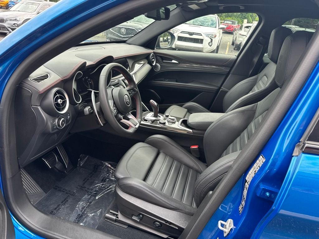 2023 Alfa Romeo Stelvio Estrema