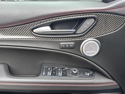 2023 Alfa Romeo Stelvio Estrema