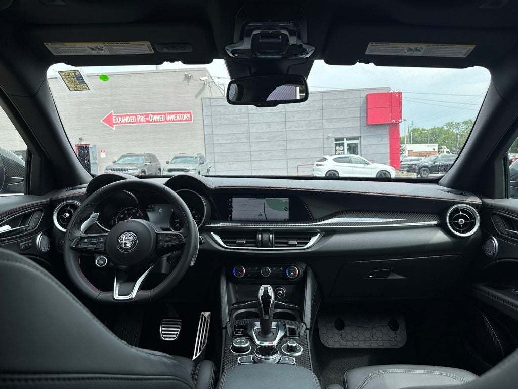 2023 Alfa Romeo Stelvio Estrema