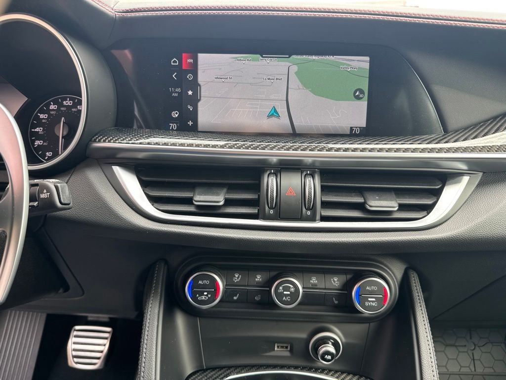2023 Alfa Romeo Stelvio Estrema