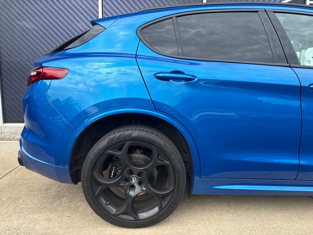 2023 Alfa Romeo Stelvio Estrema