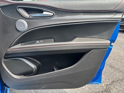 2023 Alfa Romeo Stelvio Estrema