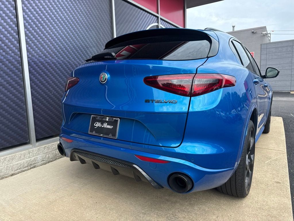 2023 Alfa Romeo Stelvio Estrema