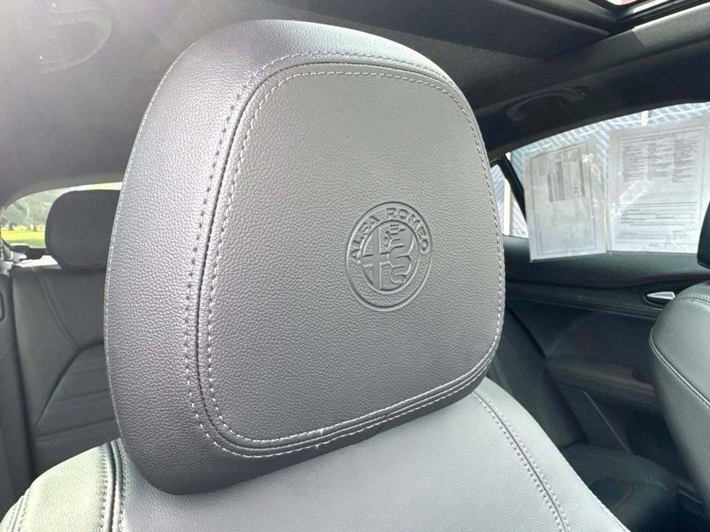 2023 Alfa Romeo Stelvio Estrema