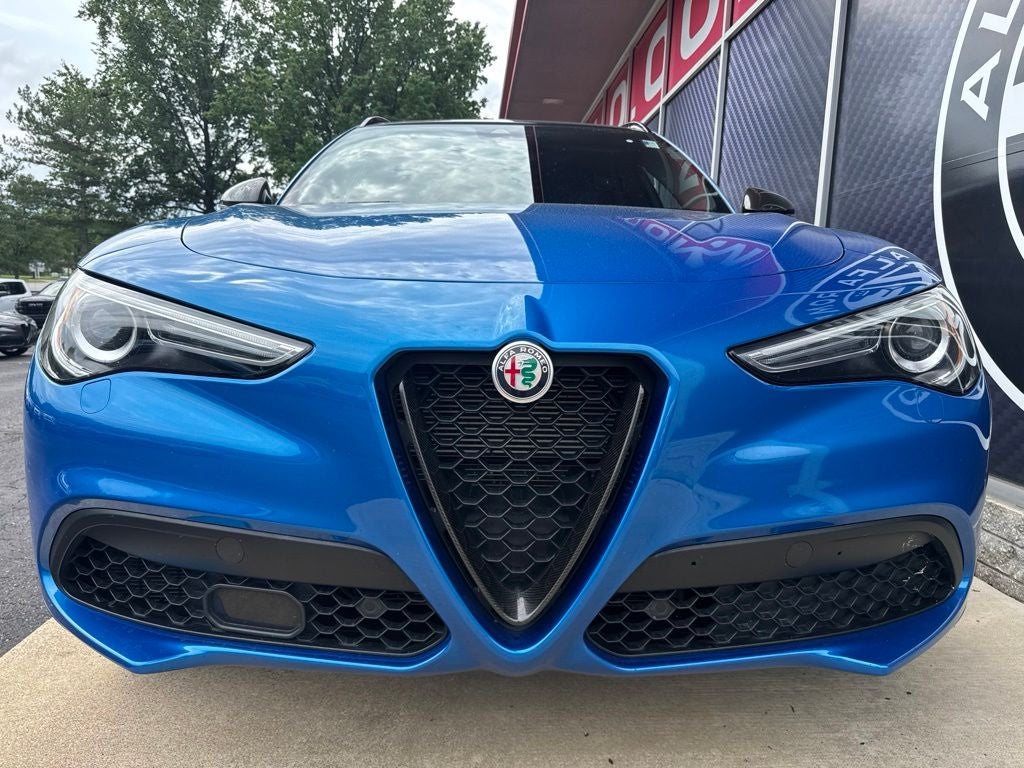 2023 Alfa Romeo Stelvio Estrema