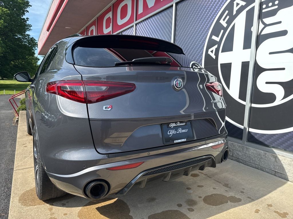 2022 Alfa Romeo Stelvio Veloce
