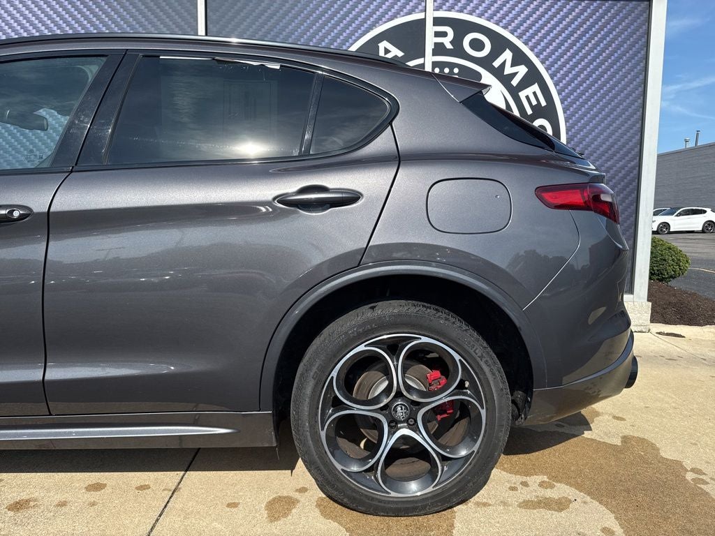2022 Alfa Romeo Stelvio Veloce