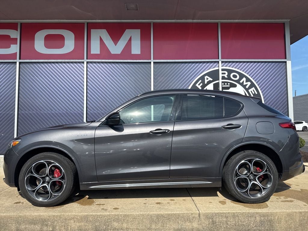 2022 Alfa Romeo Stelvio Veloce