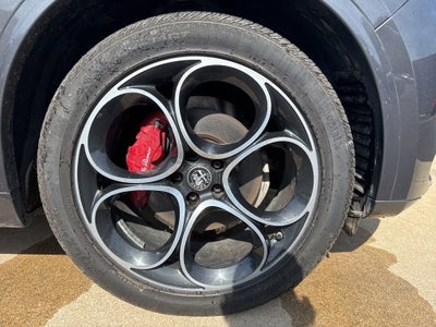 2022 Alfa Romeo Stelvio Veloce