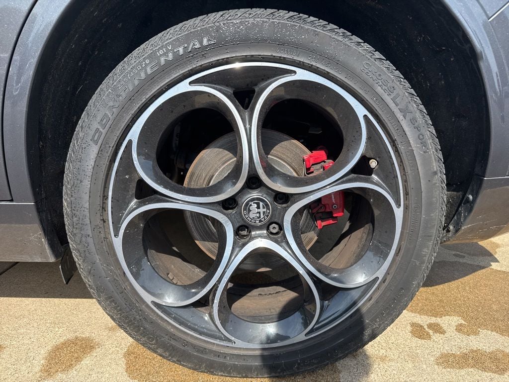 2022 Alfa Romeo Stelvio Veloce
