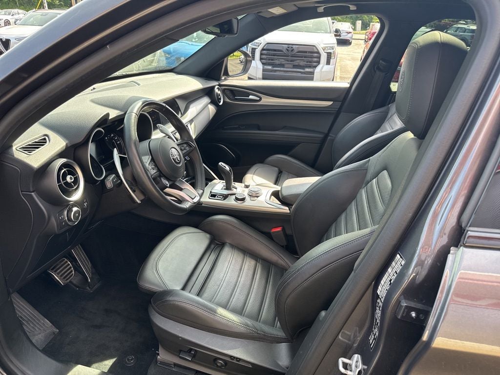 2022 Alfa Romeo Stelvio Veloce