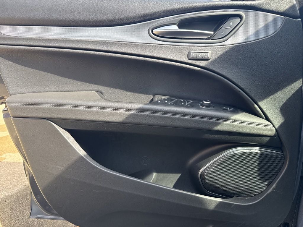 2022 Alfa Romeo Stelvio Veloce