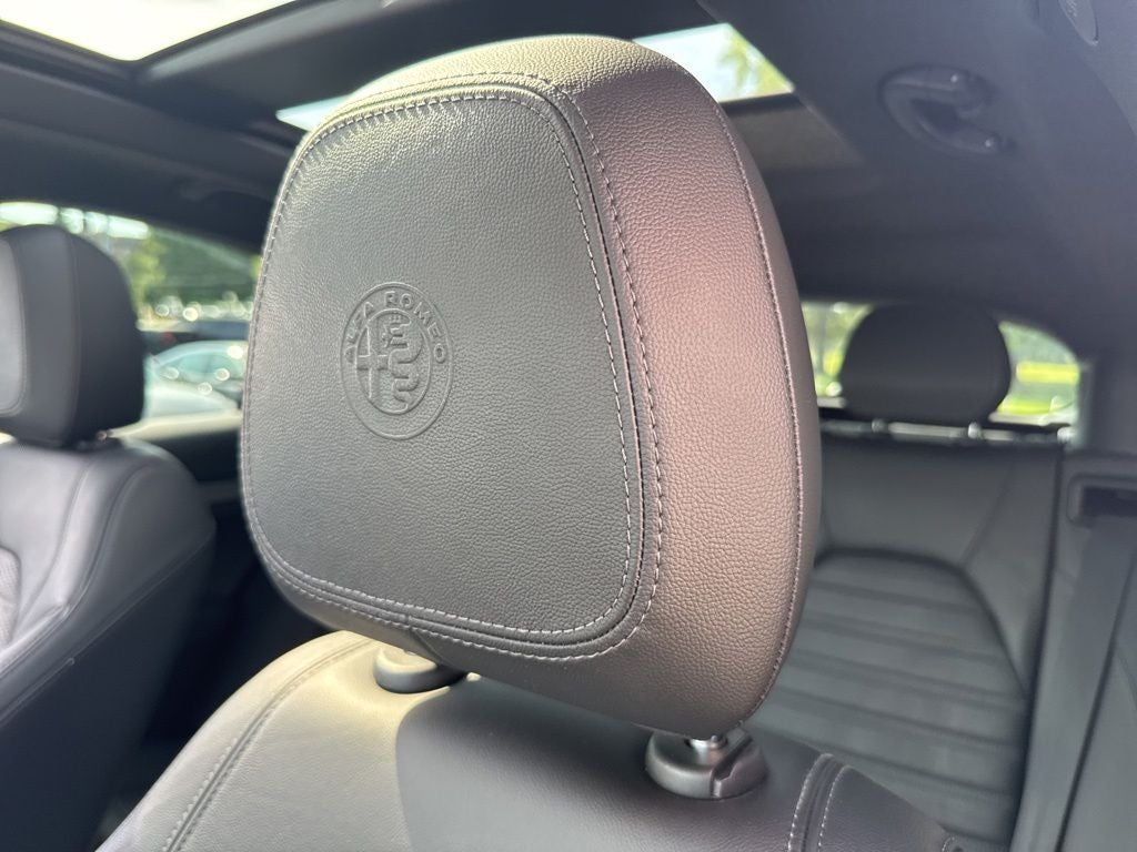 2022 Alfa Romeo Stelvio Veloce