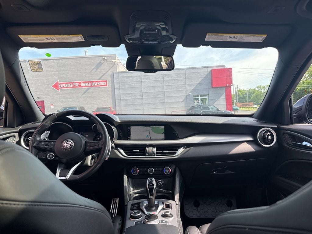 2022 Alfa Romeo Stelvio Veloce