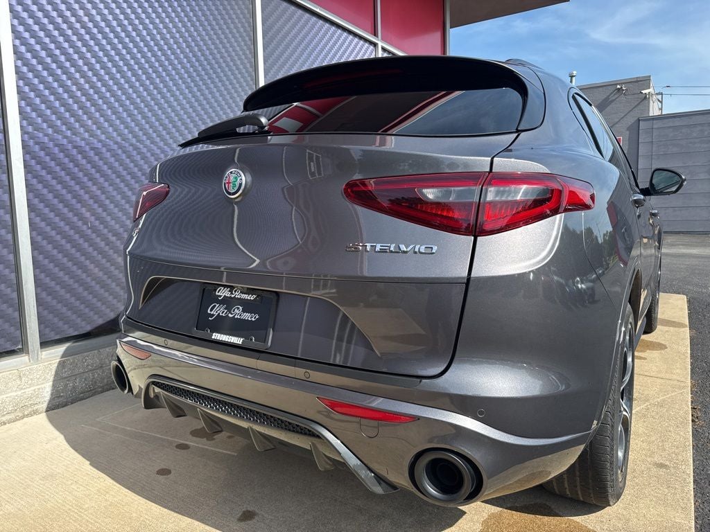 2022 Alfa Romeo Stelvio Veloce