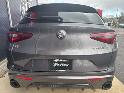 2022 Alfa Romeo Stelvio Veloce
