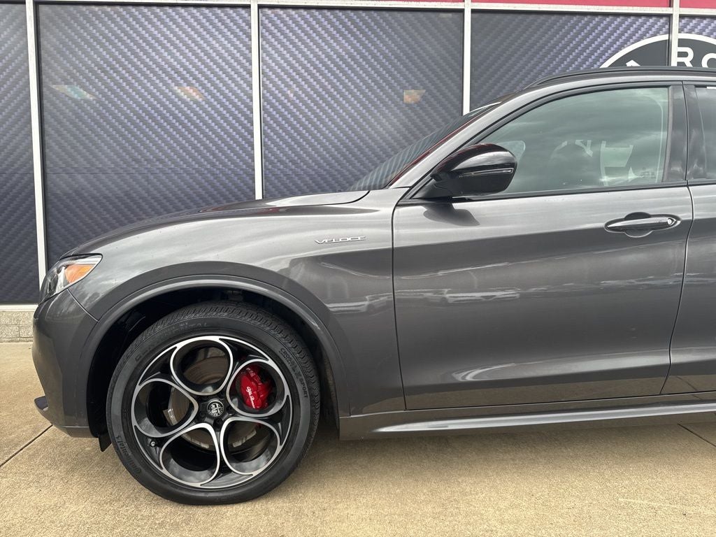 2022 Alfa Romeo Stelvio Veloce