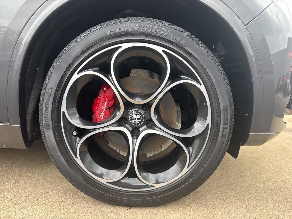 2022 Alfa Romeo Stelvio Veloce