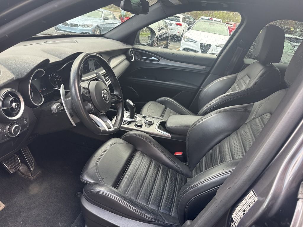 2022 Alfa Romeo Stelvio Veloce