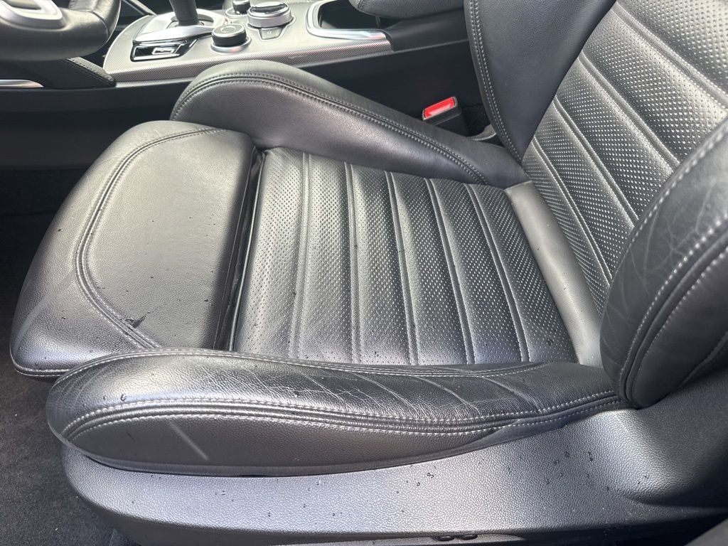 2022 Alfa Romeo Stelvio Veloce