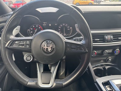 2022 Alfa Romeo Stelvio Veloce