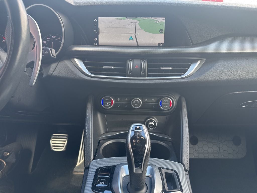 2022 Alfa Romeo Stelvio Veloce