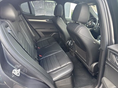 2022 Alfa Romeo Stelvio Veloce