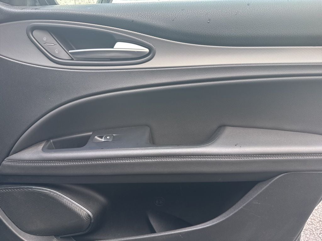 2022 Alfa Romeo Stelvio Veloce