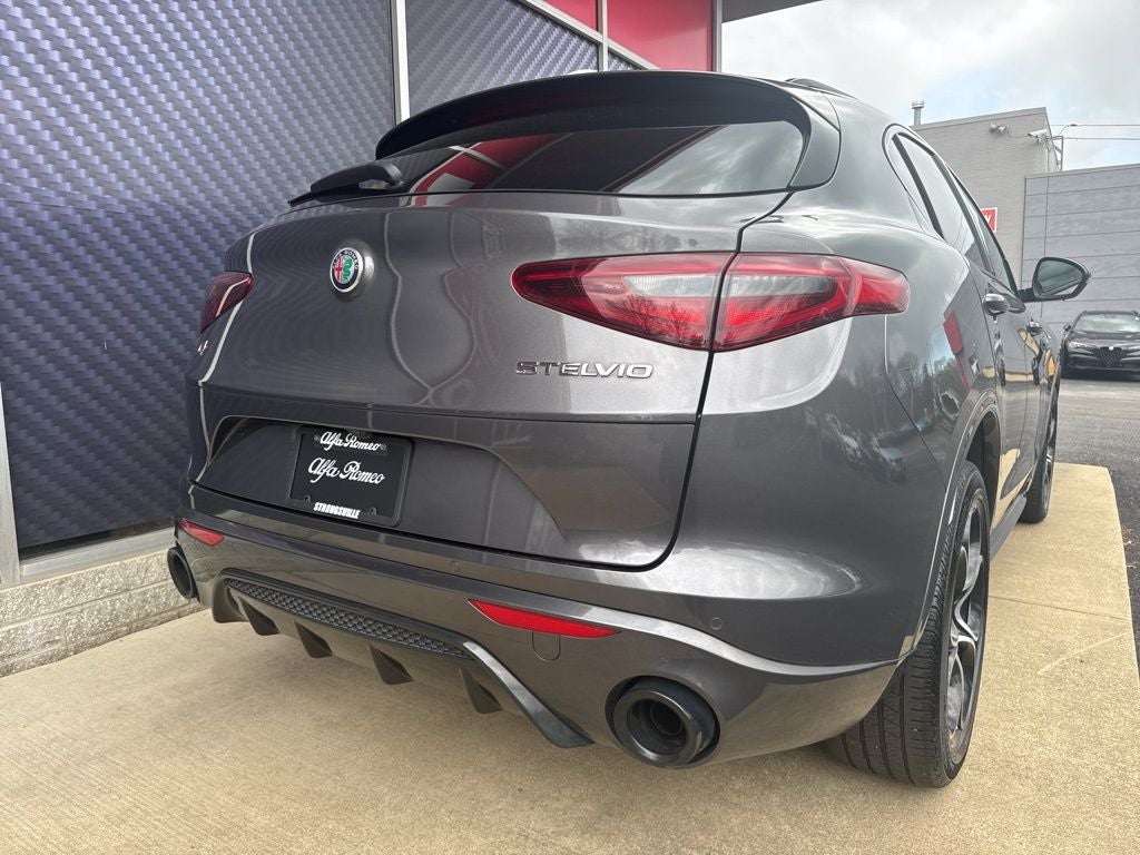 2022 Alfa Romeo Stelvio Veloce