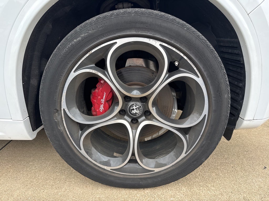 2022 Alfa Romeo Stelvio Veloce