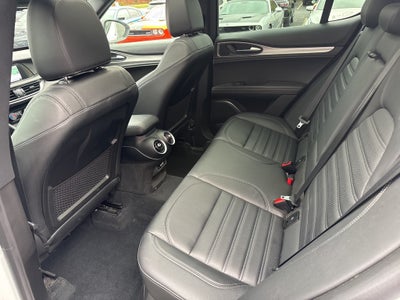 2022 Alfa Romeo Stelvio Veloce