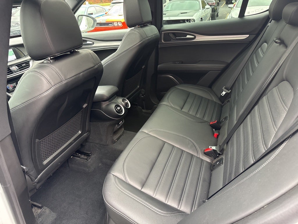 2022 Alfa Romeo Stelvio Veloce