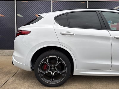 2022 Alfa Romeo Stelvio Veloce
