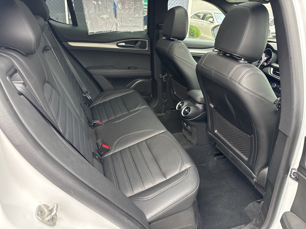 2022 Alfa Romeo Stelvio Veloce