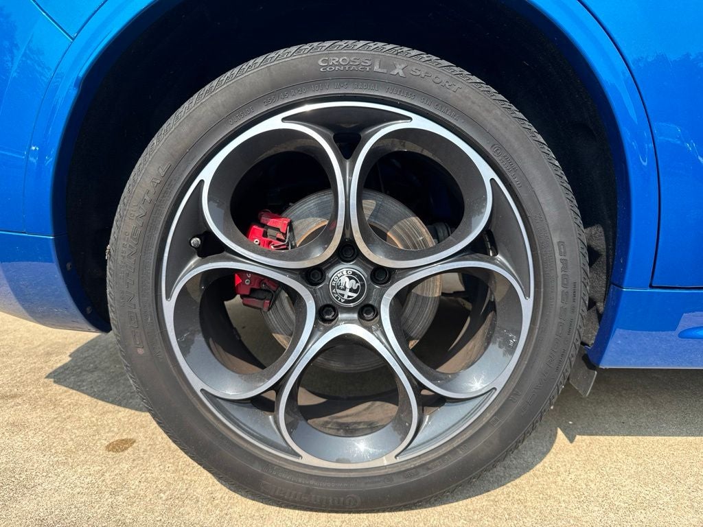 2023 Alfa Romeo Stelvio Veloce