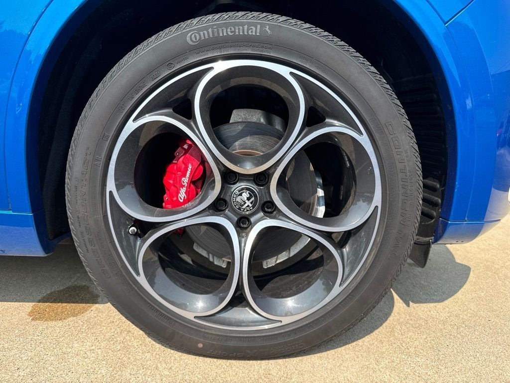 2023 Alfa Romeo Stelvio Veloce