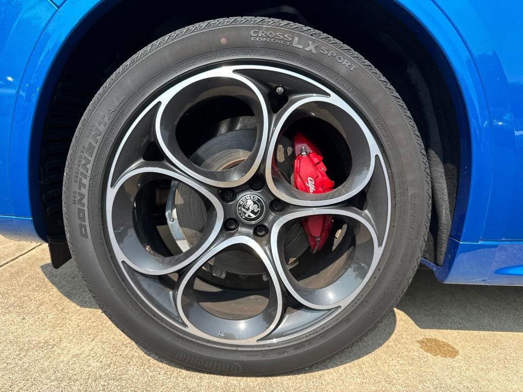 2023 Alfa Romeo Stelvio Veloce