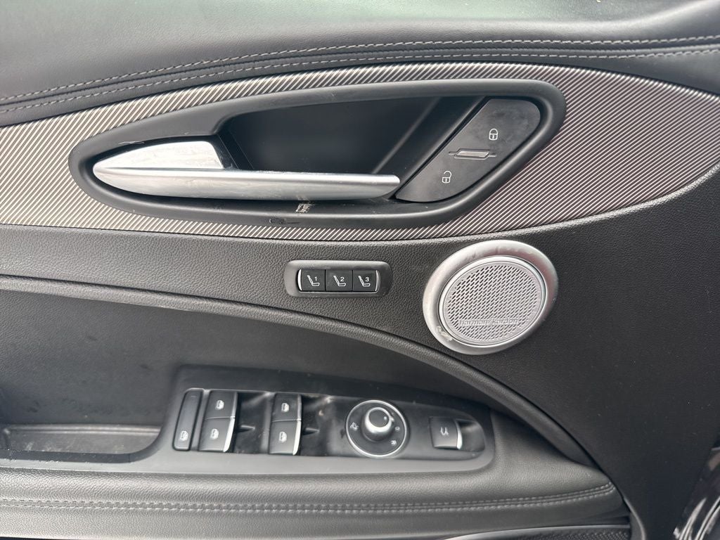 2023 Alfa Romeo Stelvio Veloce