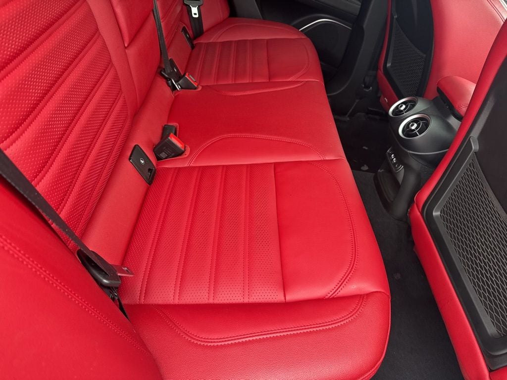 2023 Alfa Romeo Stelvio Veloce