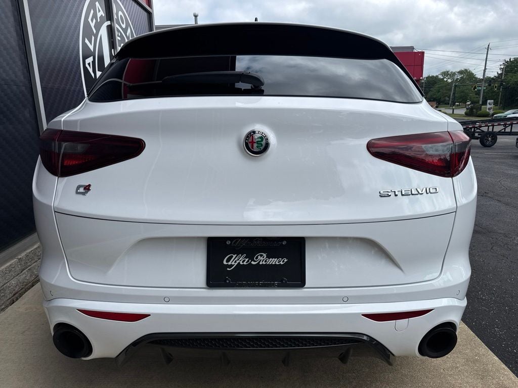2023 Alfa Romeo Stelvio Veloce