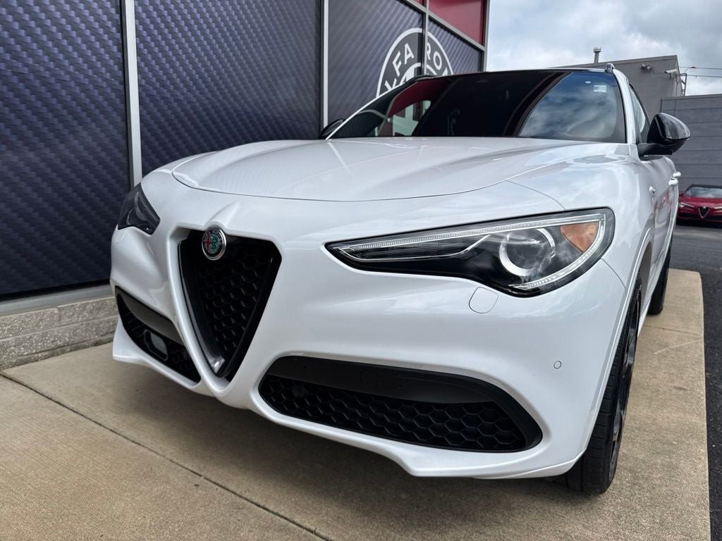 2023 Alfa Romeo Stelvio Veloce