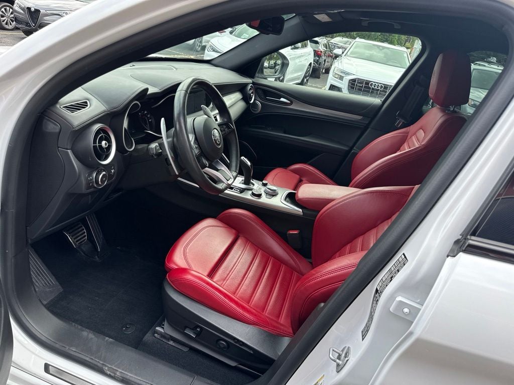 2023 Alfa Romeo Stelvio Veloce