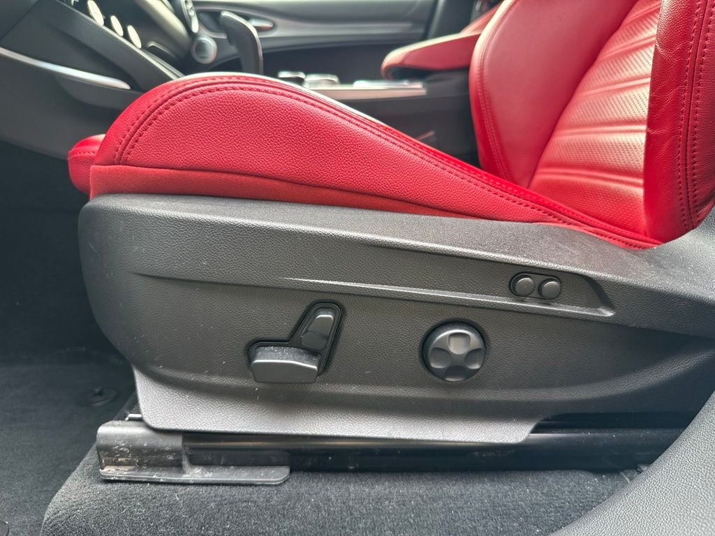 2023 Alfa Romeo Stelvio Veloce