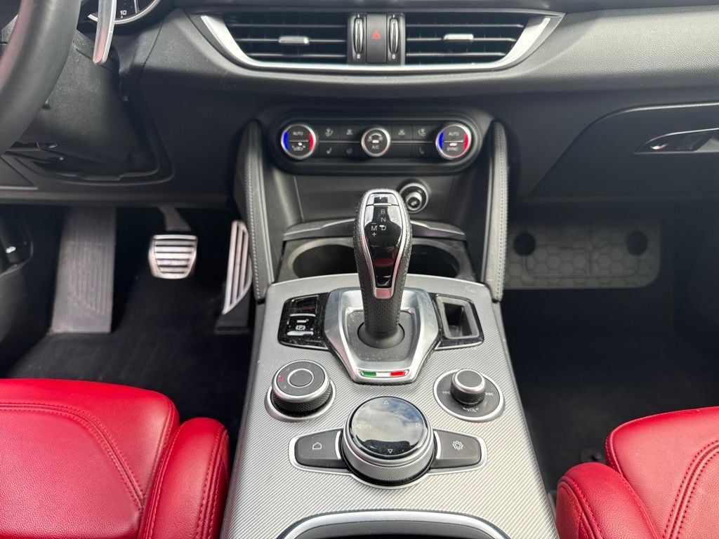 2023 Alfa Romeo Stelvio Veloce