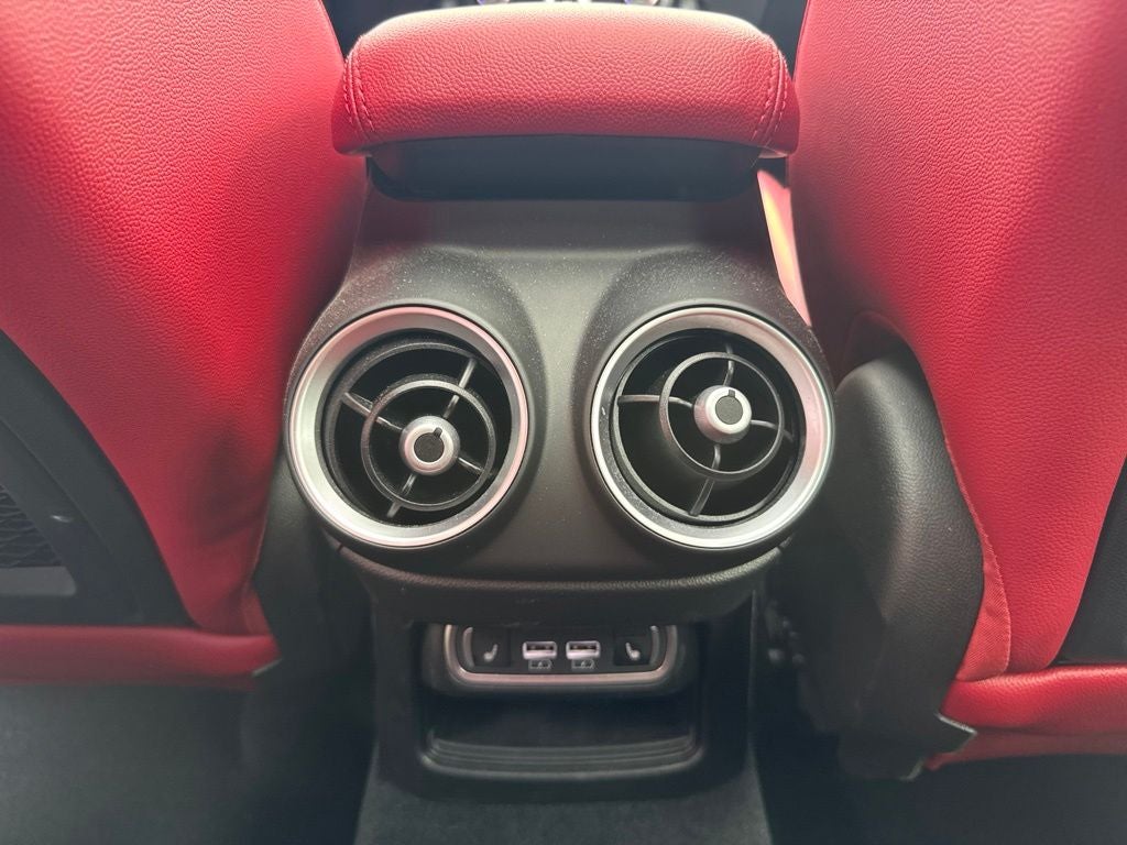 2023 Alfa Romeo Stelvio Veloce