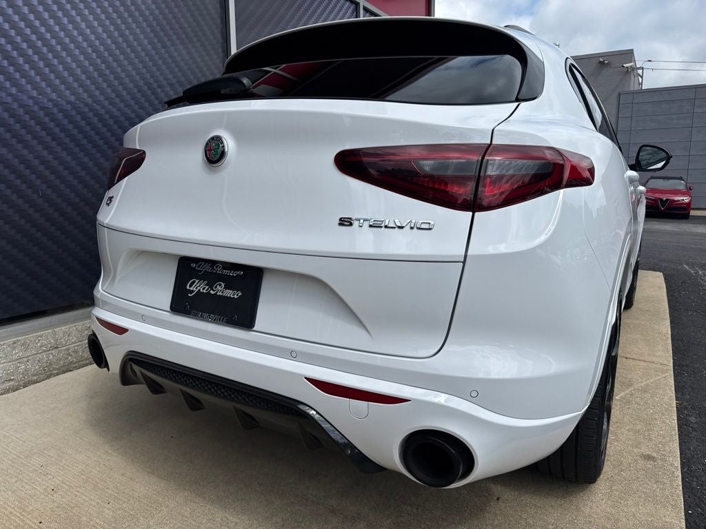 2023 Alfa Romeo Stelvio Veloce